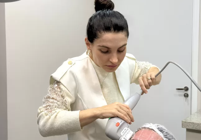Blog - Dermatologista em Pinheiros 1 Ultrassom Micro e Macrofocado: o lifting sem cortes para tratar a flacidez de pele